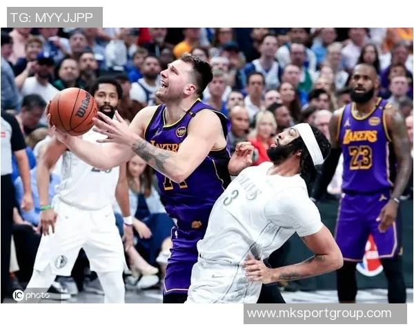 浓眉与欧文健康状态决定独行侠能否挑战湖人火箭夺冠之路