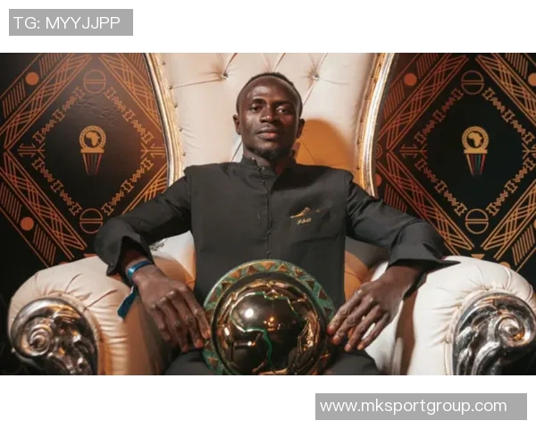 马内回忆母亲反对足球生涯的艰辛与勇气16岁时借钱逃离村庄追梦 马内回忆母亲反对足球生涯的艰辛与勇气16岁时借钱逃离村庄追梦