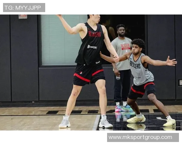 杨瀚森首战勇士展现实力迎来NBA首秀精彩瞬间