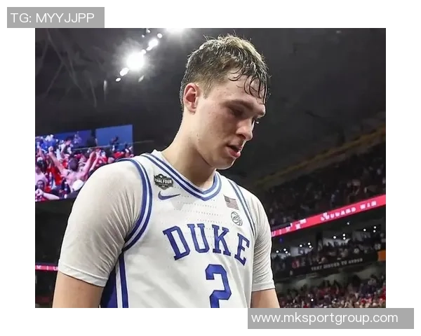 弗拉格分享篮球战术经验轻松应对NBA与大学术语混淆
