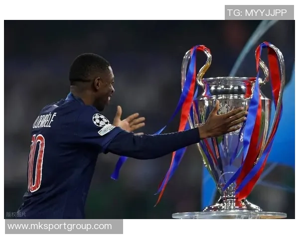 恩里克谈登贝莱未来归属建议关注比赛而非奖杯争夺